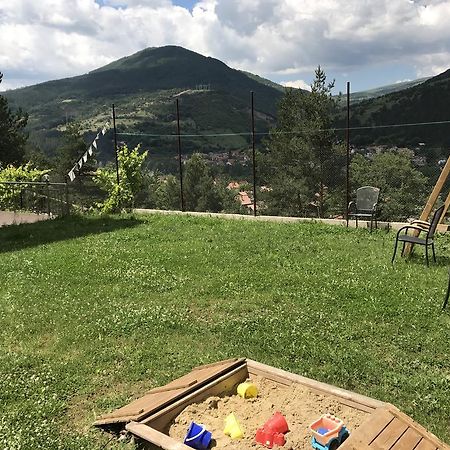 Mala Planina Guest House Iskrets Extérieur photo