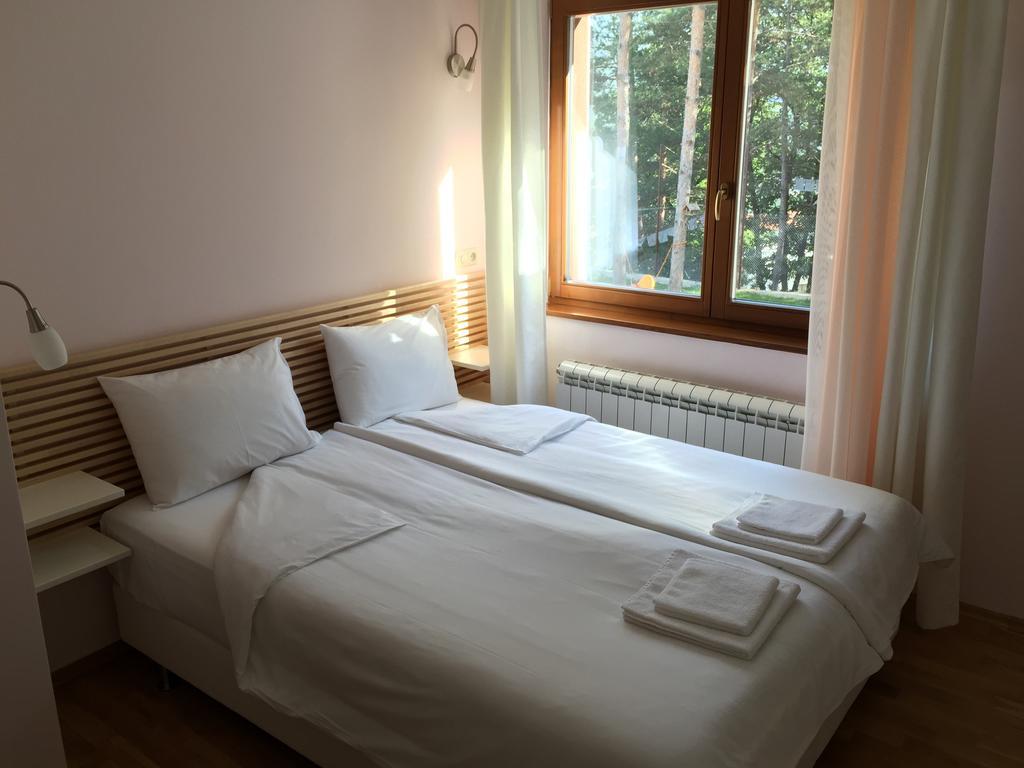 Mala Planina Guest House Iskrets Extérieur photo