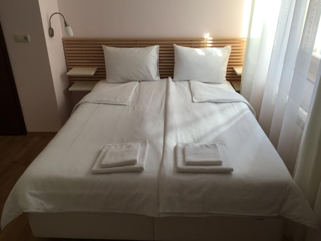 Mala Planina Guest House Iskrets Extérieur photo