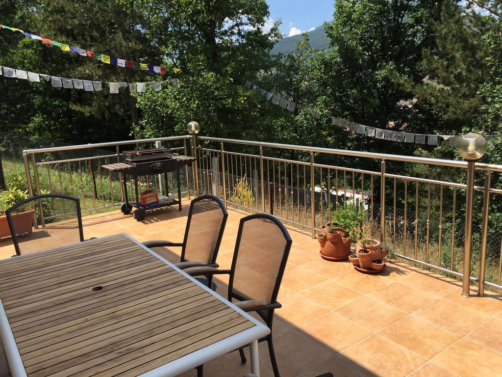 Mala Planina Guest House Iskrets Extérieur photo