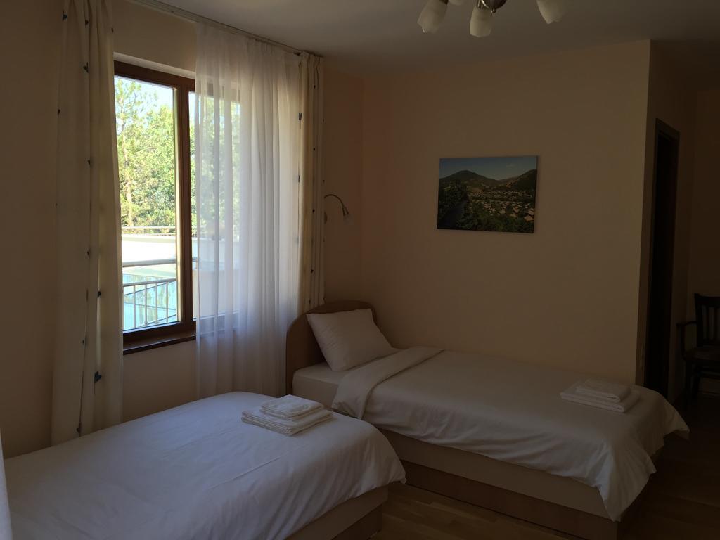 Mala Planina Guest House Iskrets Extérieur photo