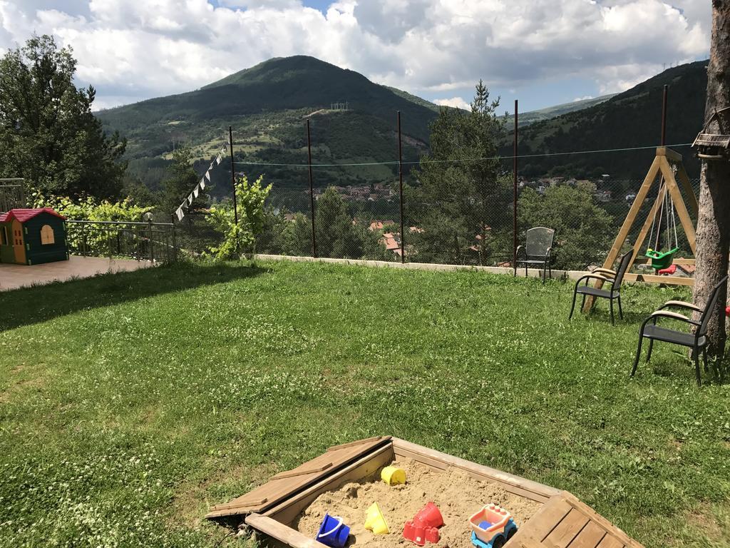 Mala Planina Guest House Iskrets Extérieur photo